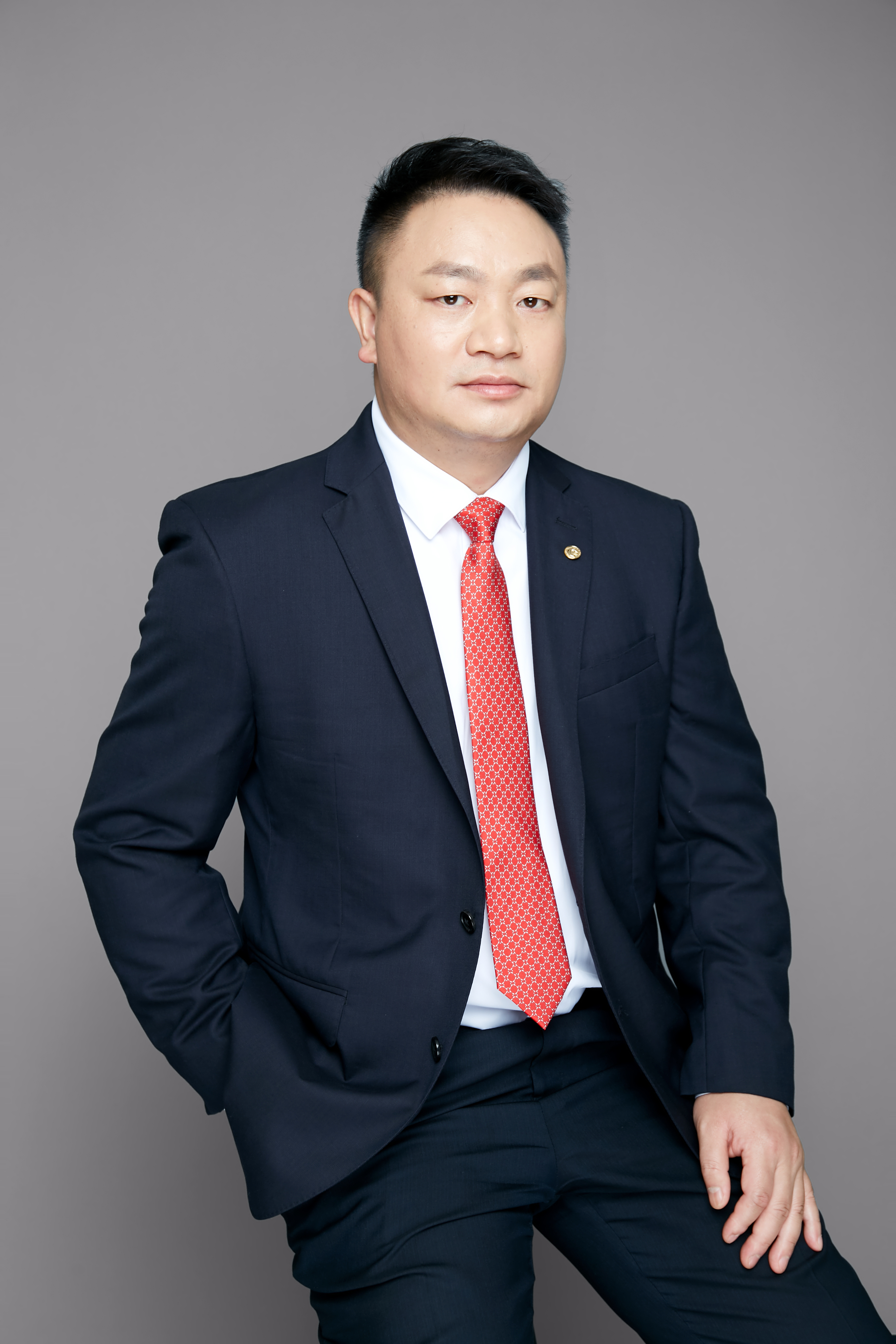雷国景先生