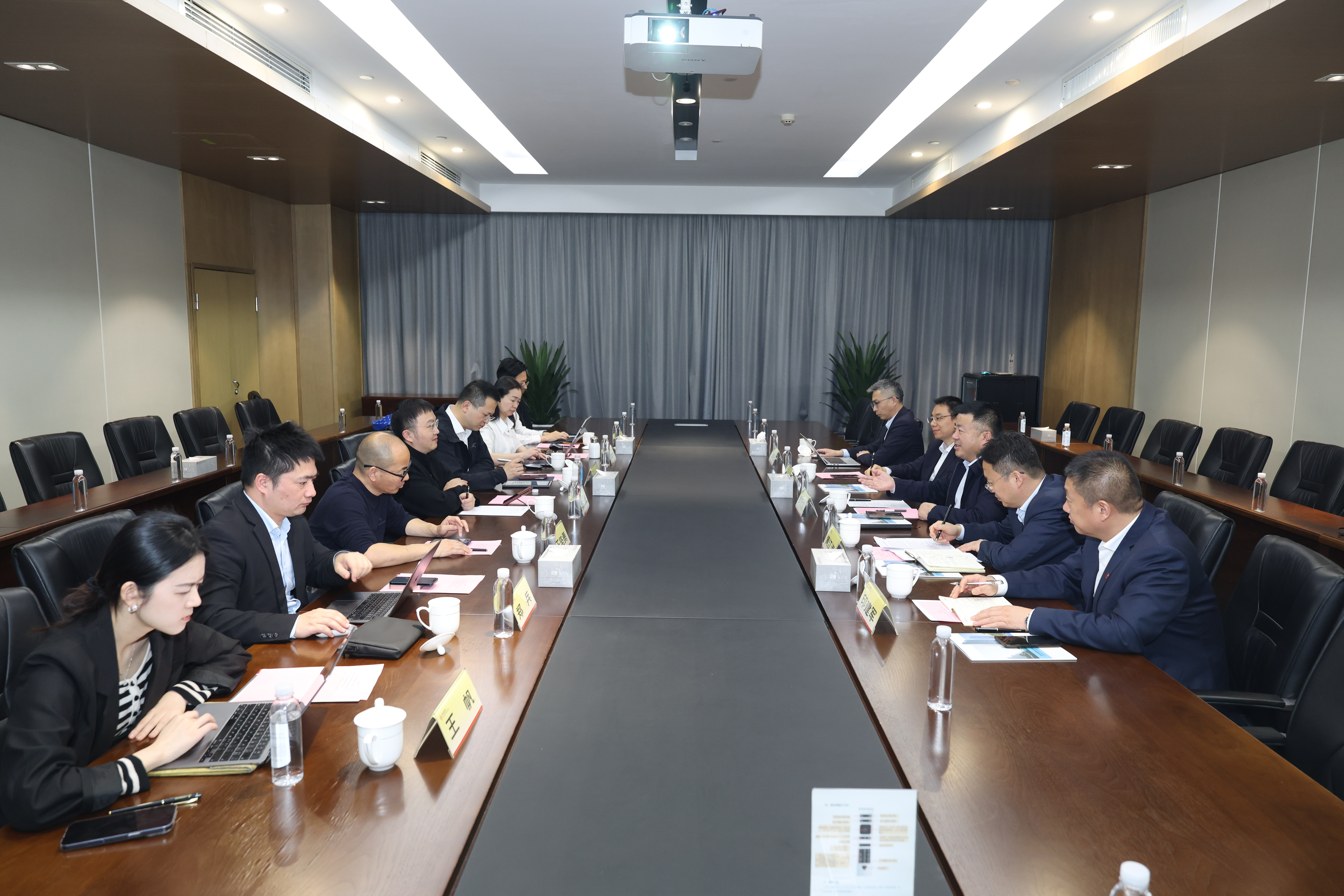 【辅导活动】公司党委书记、董事长杨威走访中信特钢